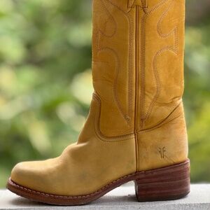 Frye Campus 14L Boots. Women's Size 7.5